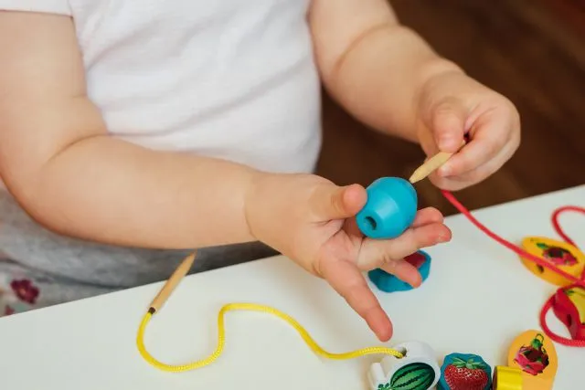 Terapia sensoryczna i jej wszechstronne zastosowanie w rozwoju dziecka